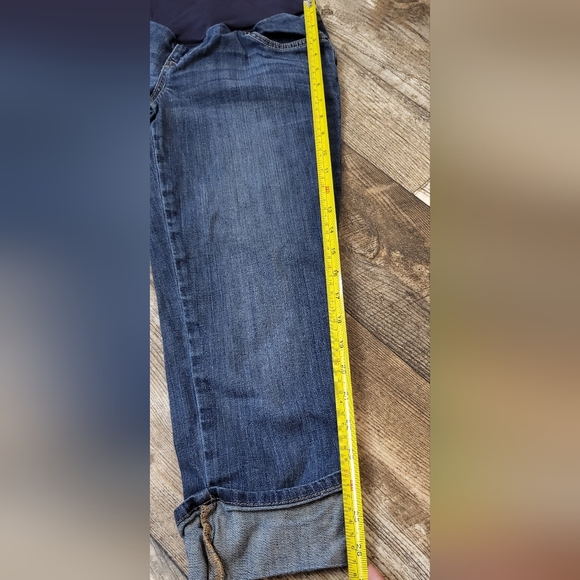 Maternity cuffed capris Size 4 Old Navy - Picture 6 of 9